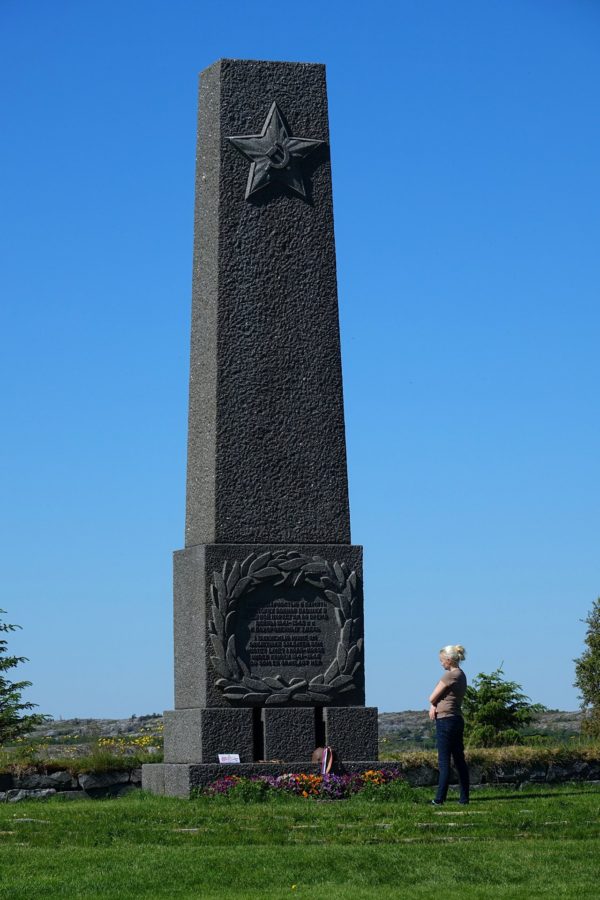 During World War II, a ship full of mainly Soviet prisoners of war was sunk outside Tjøtta, leaving more than 2,000 people dead. There's a huge monument to their memory here.