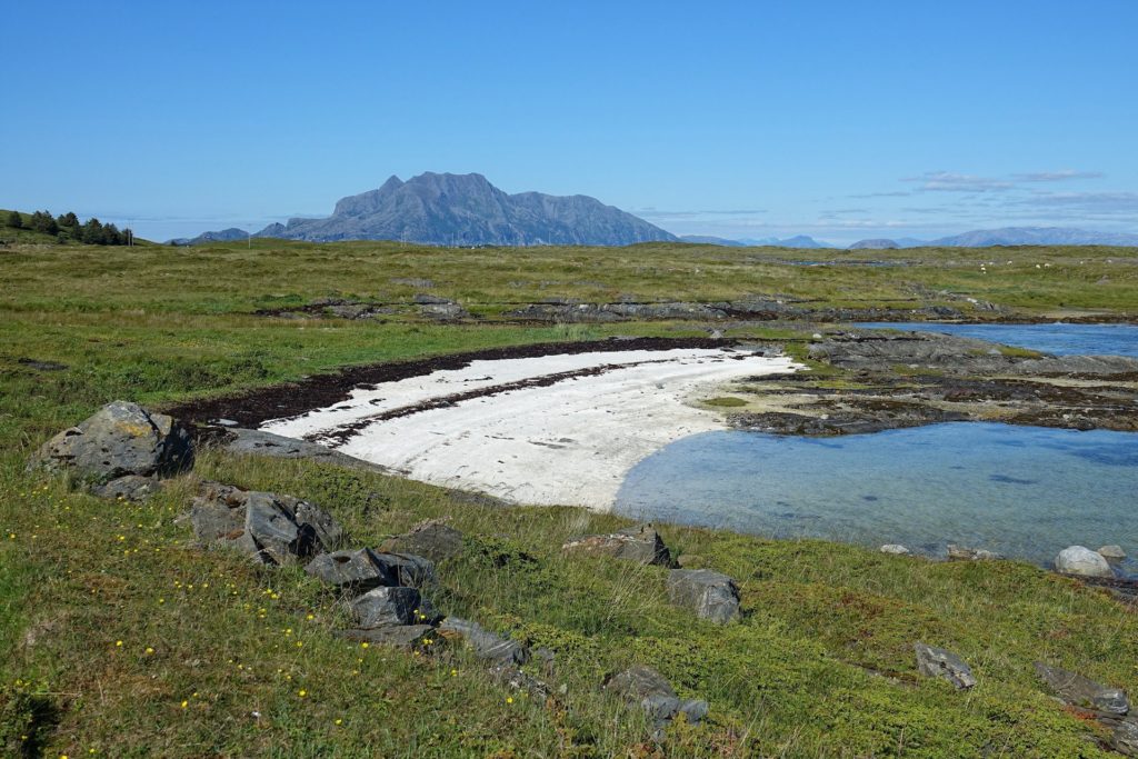 Helgeland has more white, sandy beaches than almost anywhere else. Most of them are tiny, though.