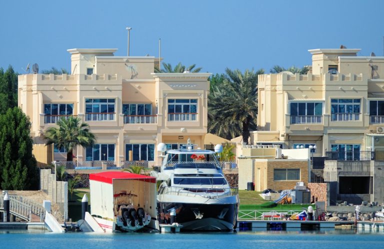 Nice houses on Marina Drive in Abu Dhabi.