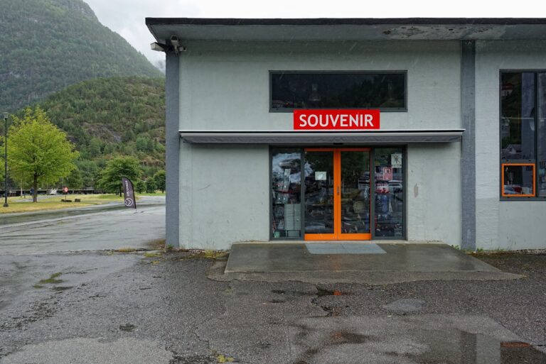 Photo of closed souvenir shop in Hellesylt, Norway.