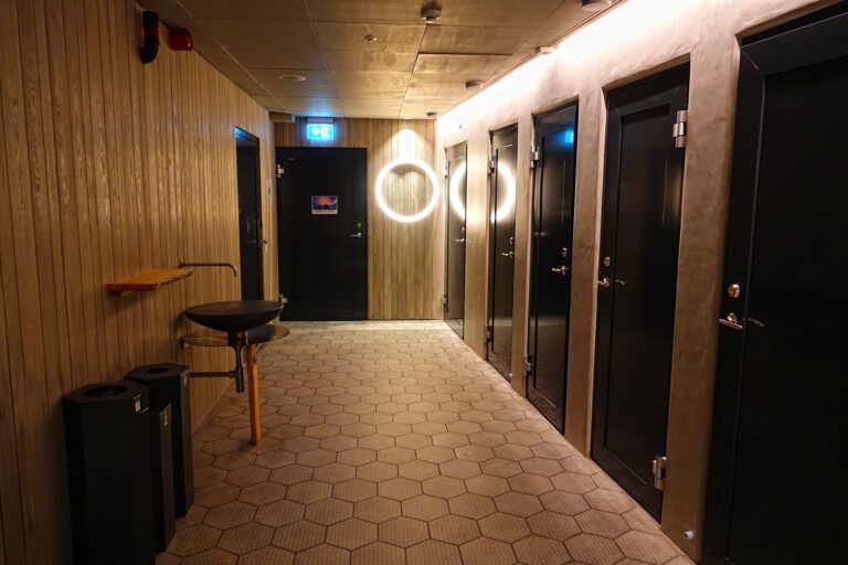 Photo of comfortable bathroom at the Icehotel in Jukkasjärvi, Sweden.