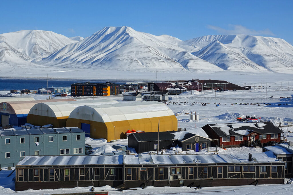 Photo of buildings around the University of Svalbard, Norway.