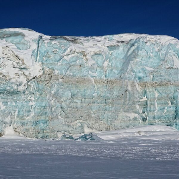 Photo of glacier in Mohnbukta, Svalbard.