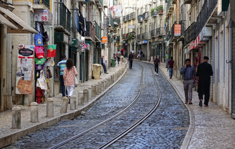 Photo of typical street in Lisboa's old town.