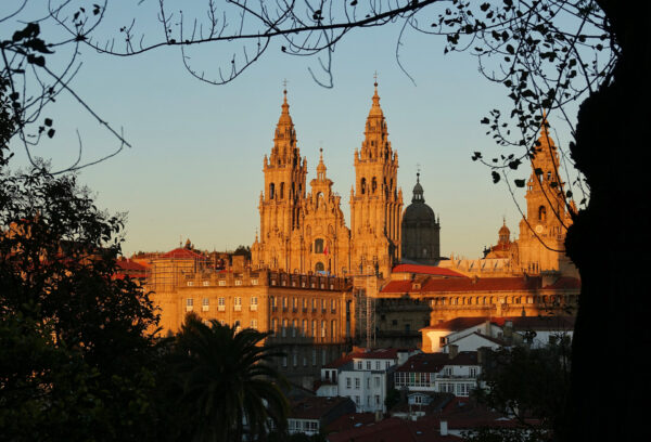 Photo of the Santiago de Compostela cathedral at sunset, seen from Alameda Park.