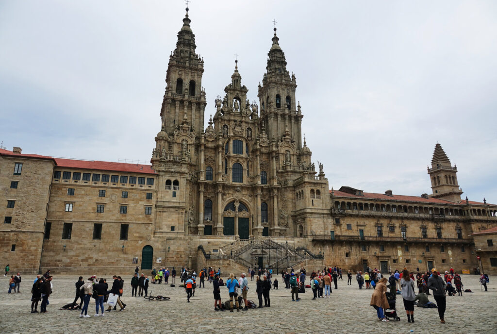 Photo of the Plaza Obradoiro outside the cathedral in Santiago de Compostela.